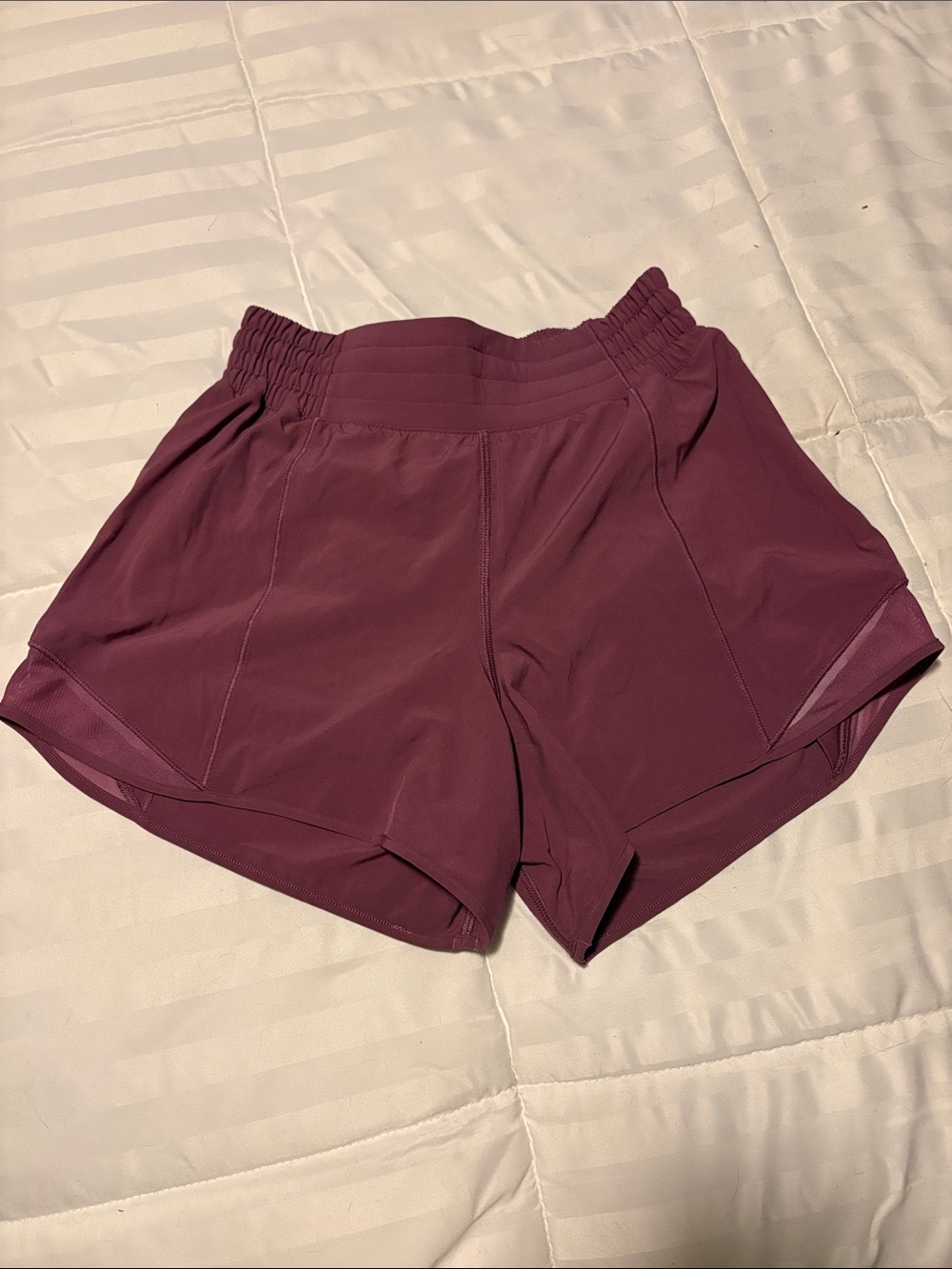 Lululemon Hotty Hot 4” Shorts